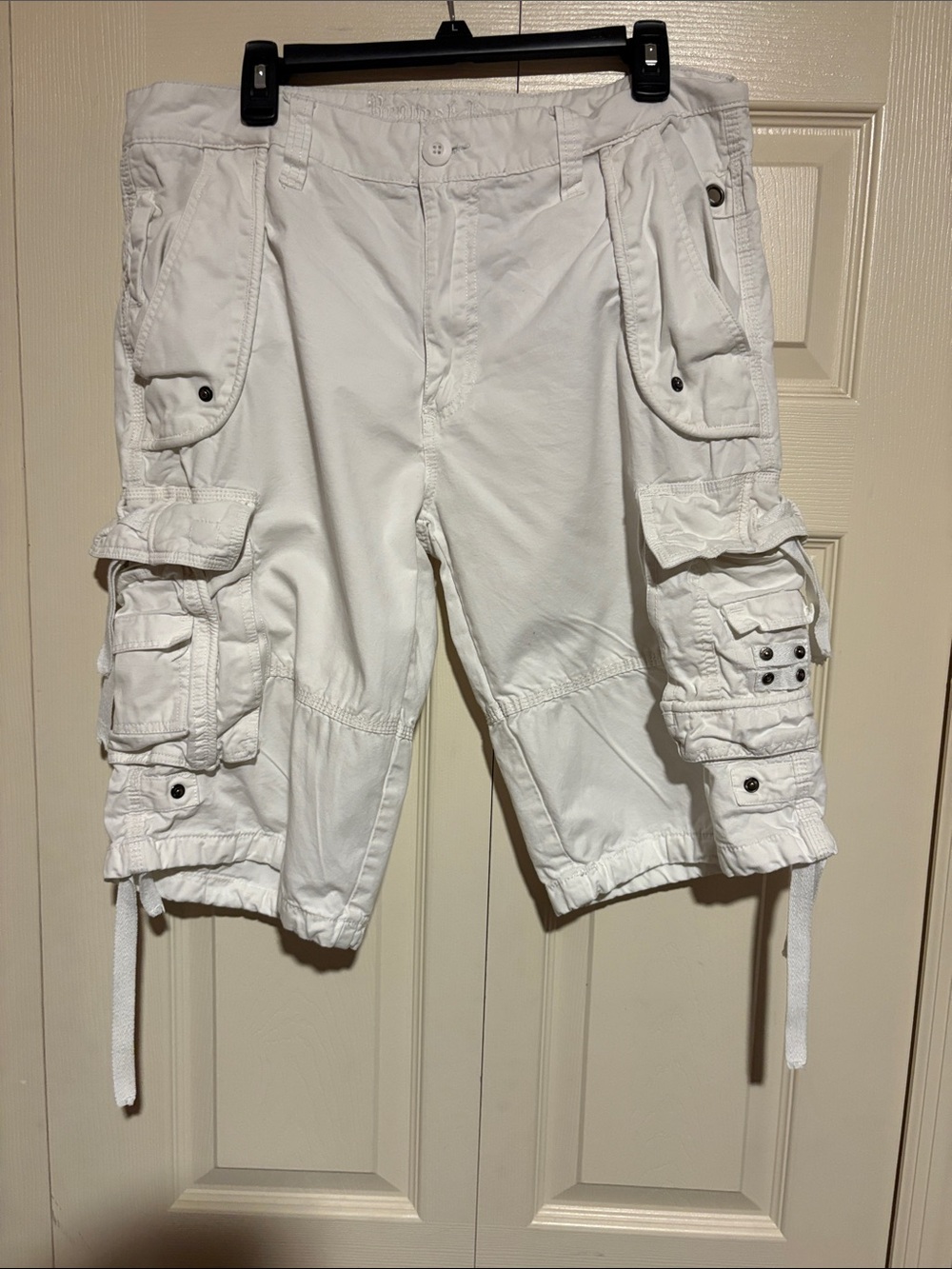 Men's White Cargo Shorts - Multi-Pocket Utility Style